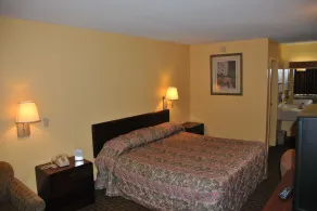 AMERICA'S BEST INN BEAUFORT - Room