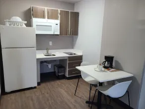 Studio 6 Dallas, TX - North - Richardson - Room