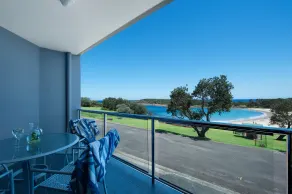 On the Beach Getaway - Beachfront 3 Bedroom Apartment - Vistas desde la habitación