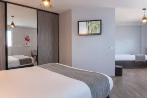 Hôtel Les 13 Assiettes - Room