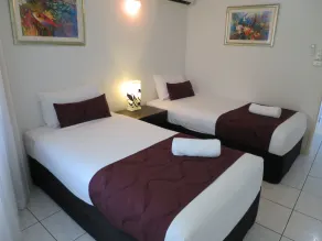 Roydon Beachfront Apartments - Room