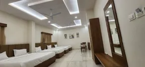Hotel Grand Ekta - Quarto