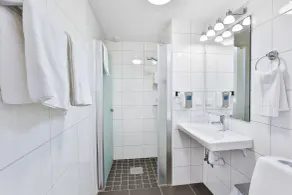 Hotel Poseidon - Bathroom