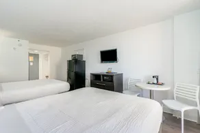 Sun N Sand Resort - Værelse