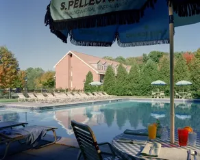 Avon Old Farms Hotel - Pool