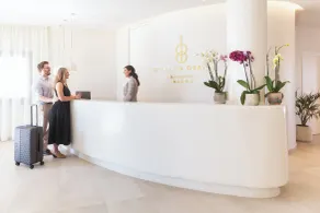 18 Grapes Hotel - Reception