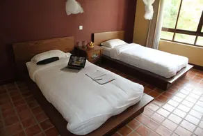 Neydo Hotel Buddhist Monastery - Chambre