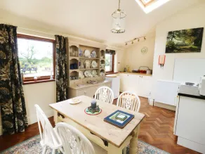 Woodlands - Private kitchen