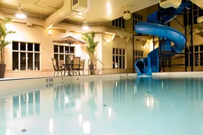 Holiday Inn Express Grande Prairie by IHG - Piscine