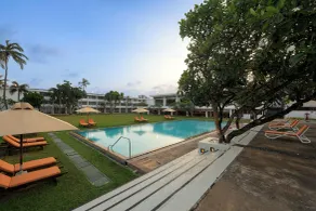Pegasus Reef - A Beach Resort in Colombo - Pool