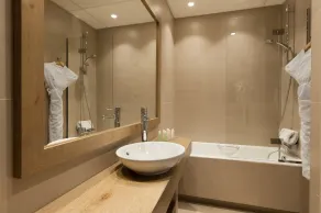 Hotel Pas De Calais - Bathroom