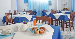 Iris Hotel - Restaurant