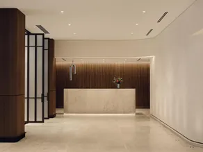 Vogue Hotel Montreal Downtown, Curio Collection by Hilton - Réception