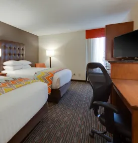 Drury Inn & Suites Columbia Stadium Boulevard - Chambre