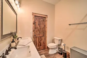 Mountainside Family Retreat w/ Deck in Banner Elk! - Interni
