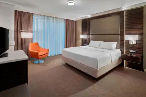 Delta Hotels by Marriott Edmonton Centre Suites - Chambre