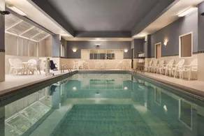 Country Inn & Suites by Radisson, Grand Rapids East, MI - Piscine