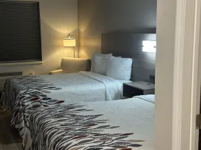 Red Roof Inn & Suites Middleborough - Værelse