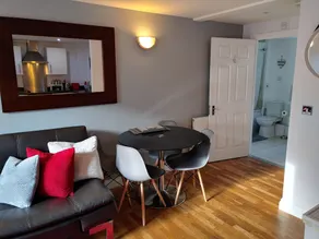 The Bath House Apartment - Free 1st breakfast - FREE parking - Chambre