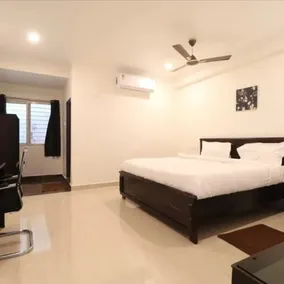 Hotel MN Stays - Room
