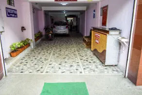 Hotel Biswanath - Entrée intérieure