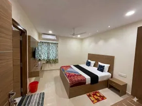SriLakshmitulasiresidency by pickurstay - Zimmer