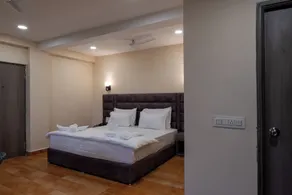 Evoke Express Candolim - Room