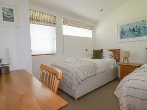 4 Valley View - Room