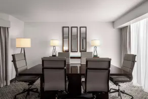Embassy Suites Hotel Birmingham - Chambre