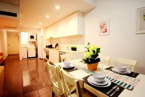 Spacious Apartment Central Location - Spisning på værelset