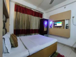 White Rose Suites Ltd - Room