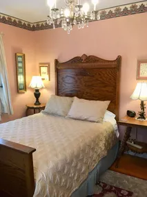 Old Iron Inn Bed and Breakfast - Room