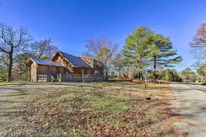 Wilburton Cabin w/ Fire Pit, Mountain Views! - Interiør