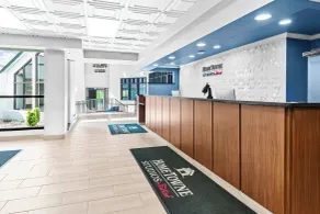 HomeTowne Studios by Red Roof & Conference Center Cortland - Réception