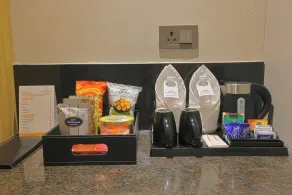 Hotel Grand Continent Premiere, Banjara Hills, Hyderabad - Zimmer