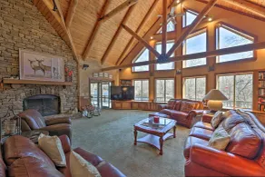 'serenity on the River' Luxe Lewisburg Cabin! - Interiør
