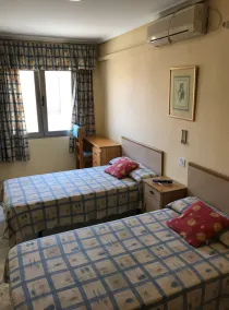 Pensión Hostal DOS HERMANAS - Quarto