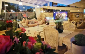 Salbakos Herakleia Hotel - Lobby sitting area