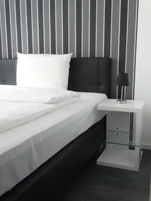 Hotel Stay - Camera