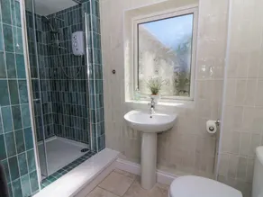 Towyn Hall - Bathroom