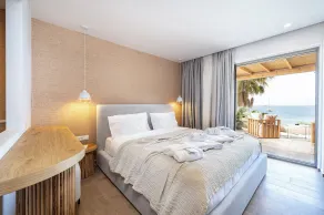 Sagredo Beachfront Retreat & Spa by E-GEO - Habitación