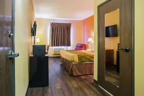 Econo Lodge Inn & Suites Ripley - Chambre