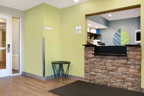 WoodSpring Suites Nashville Airport - Lobby