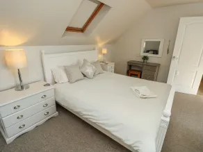Burwyns - Room