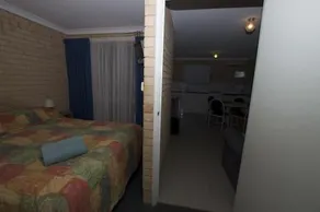 Esperance Beachfront Resort - Room