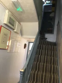 Hudsons - Interior entrance