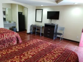 Luxury Inn & RV Park - Rom
