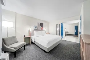 Spark by Hilton Orlando near Universal - Room
