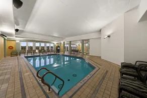 Best Western Plus Orangeville Inn & Suites - Piscine