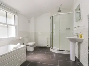 21 Passage Street - Bathroom